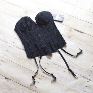 Women’s corset size 32A